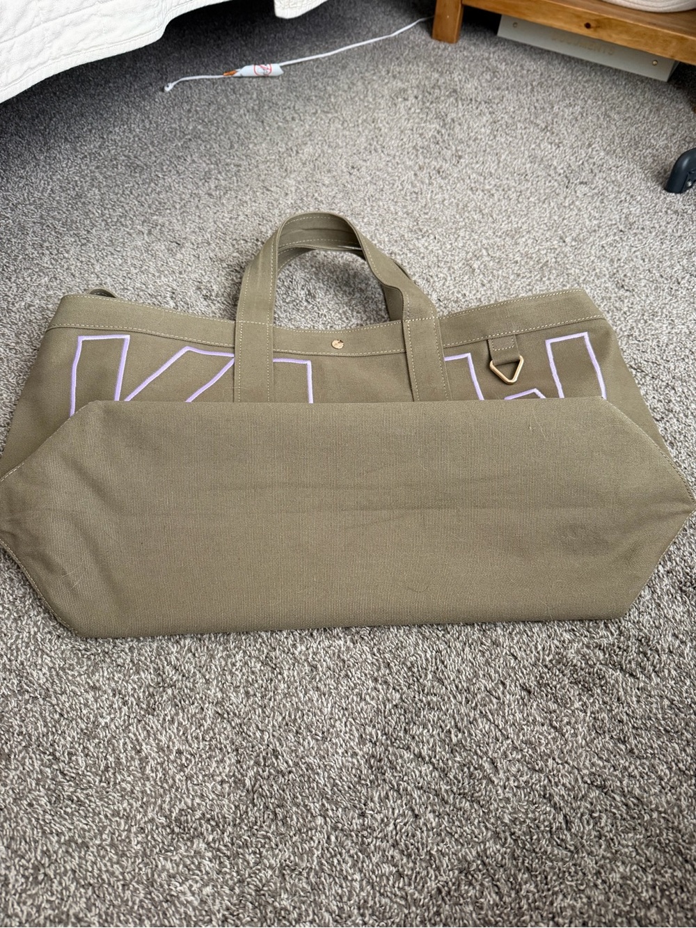 BaubleBar Large Alpha Tote - Picture 3 of 10